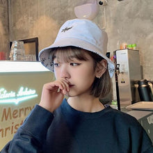 Charger l'image dans la galerie, Chapeaux bob réversible à broderie style streetwear