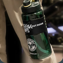 Charger l'image dans la galerie, Gourde de sport avec paille