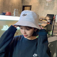 Charger l'image dans la galerie, Chapeaux bob réversible à broderie style streetwear